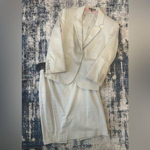Women’s size 0 Express skirt suit